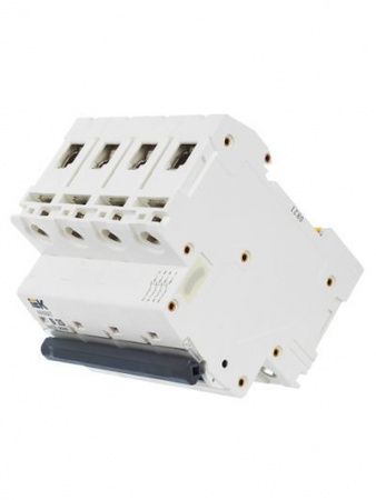 ARMAT Автоматический выключатель M06N 4P D 25А IEK