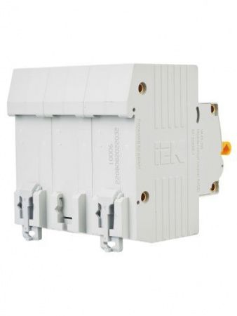 KARAT Автоматический выключатель ВА47-100 3P C 32А 10кА IEK